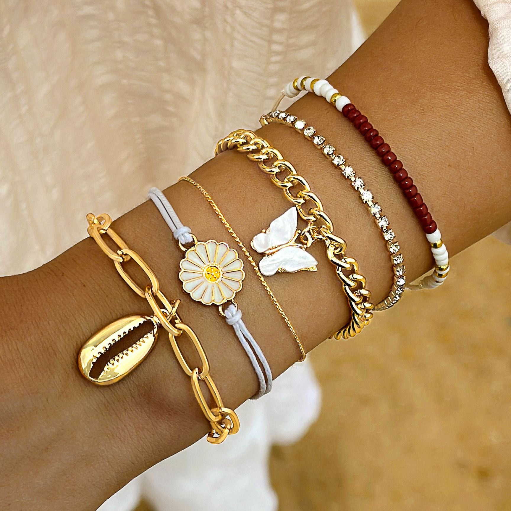 Wholesale Geometric  Flower Beaded Bracelet Jewelry Four-Piece Set